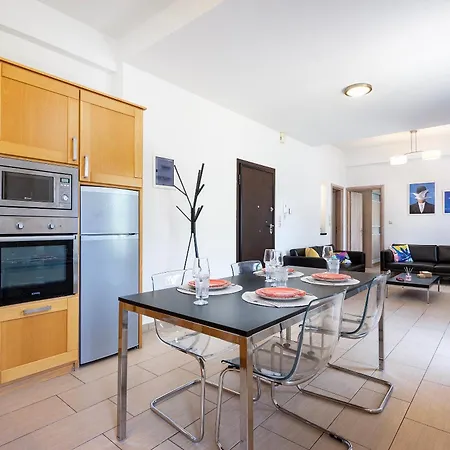 Apartament Anagenna *